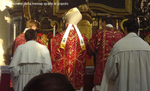 Messa con liturgia preconciliare nella basilica di San Pietro a fine ottobre
